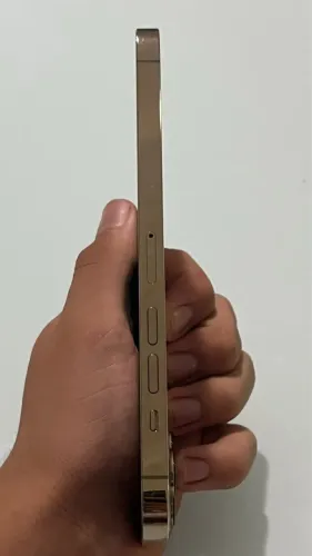 iPhone 13 Pro Max - 128gb DOURADO OBS : tem um trincado na tela