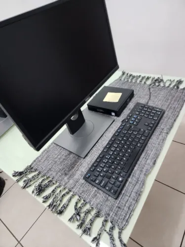 Monitores de 22 e 24 pol marcas Dell, LG e Philips