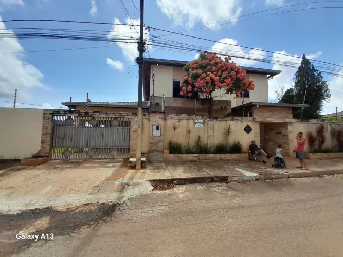 Sobrado pra Aluguel e Venda