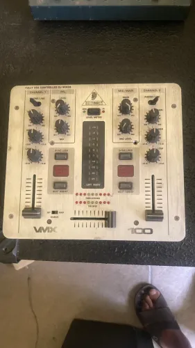 Cdj 100s + Mixer vmx100 + CD Traktor + Timecodes