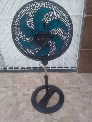 Ventilador coluna cadence 