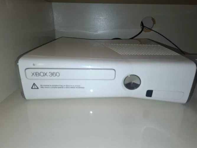 Xbox 360 sim desbloqueado com mais 100 jogos HD 1 terá, dois controle