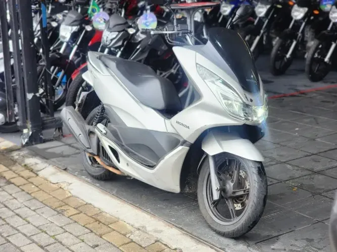 Honda Pcx 150 Dlx 2018 Pronta P/ o Dia a Dia