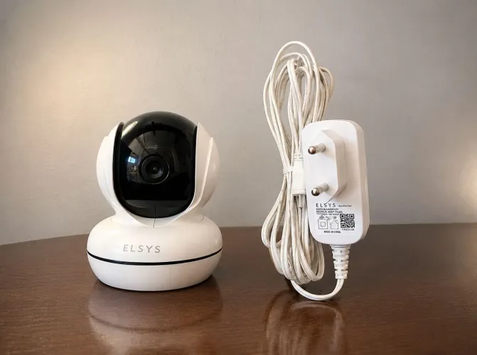Câmera Wi-Fi Elsys ESC-WR3F Full HD Rotativa + Fonte Original