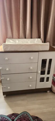 Trocador americano branco