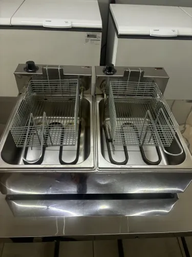 Vendo fritadeira elétrica