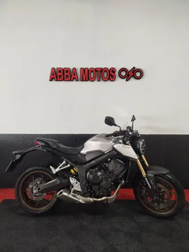 CB 650R/2021