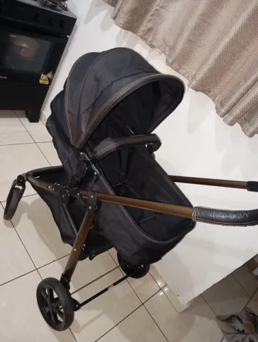 Vende-se carrinho de bebe modelo Moisés 