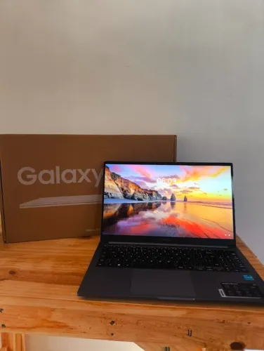 Galaxy book 4 - com caixa