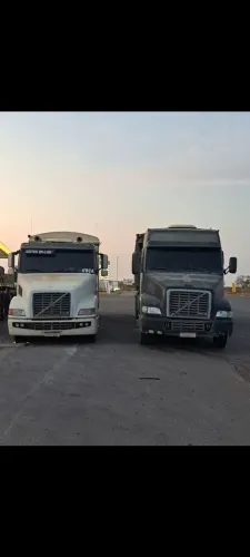 Vende-se volvo nh 380