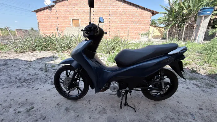 BIZ EX moto de procedência.