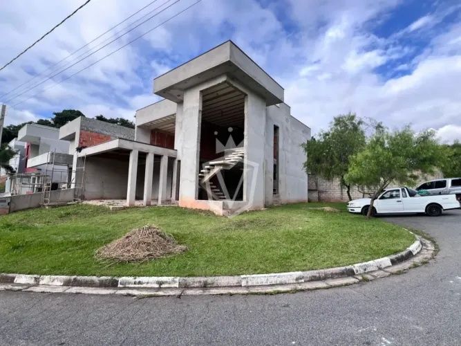 CASA À VENDA NO CONDOMINIO PORTAL DO BOSQUE - LOUVEIRA/SP