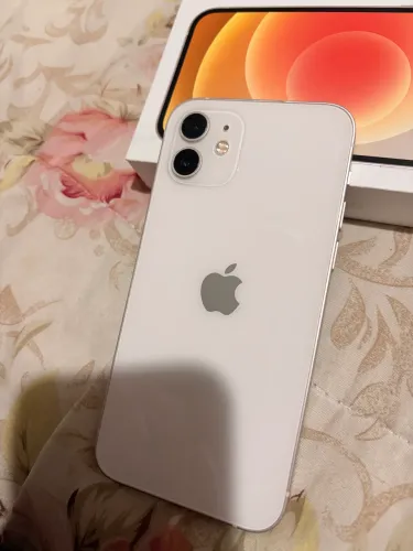IPHONE 12