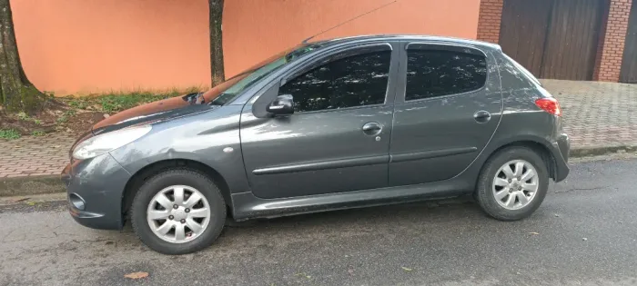 Peugeot 207 XR Sport 1.4 Flex 8V 5P 2010
