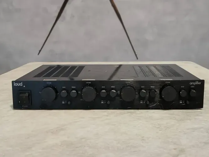 Amplificador de Potência Loud APL-850 Amplifier 4 zonas 2 canais Som