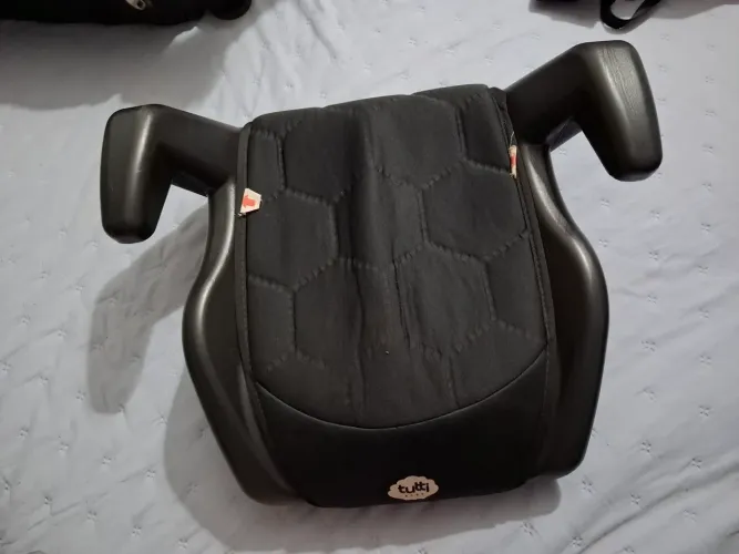 Vendo acento para carro, ótimas condições 50$ - Nao entrego.
