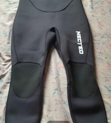 Venda de roupa de surf/mergulho