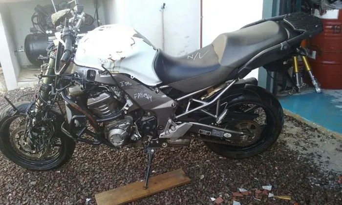 Sucata de moto para retirada de peças Kawasaki Versys 1000 2013