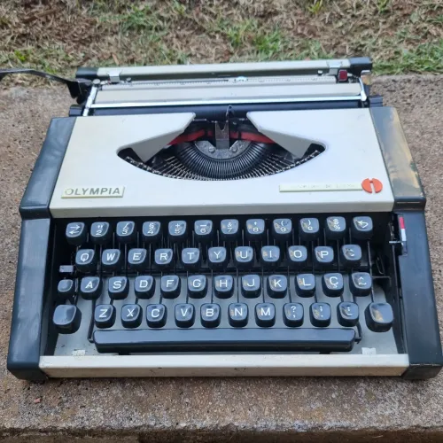 Maquina Escrever Portatil