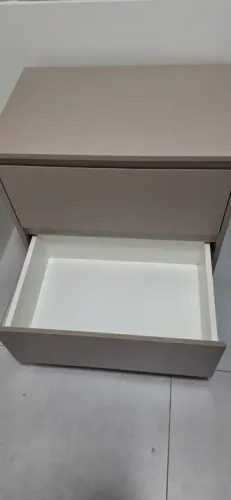 Escrivaninha com 2 gavetas