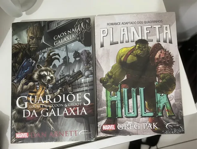 Livros Marvel lacrados