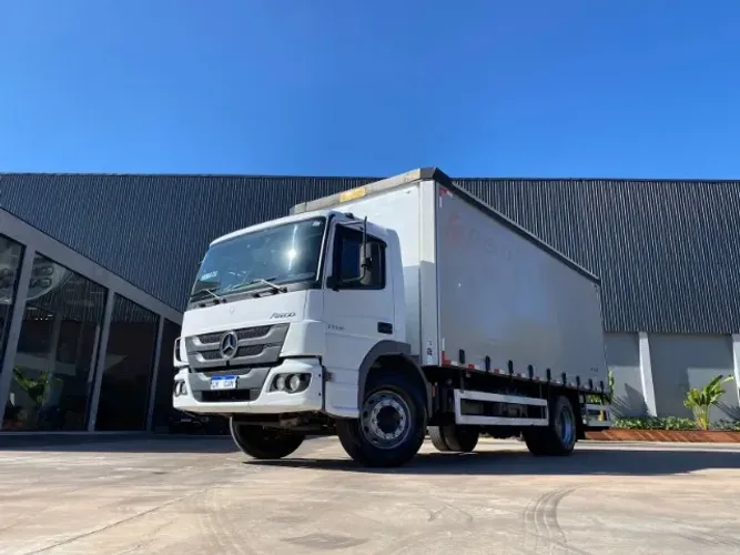 Mb Atego 1719 Ano 2019 Bau Sider 7 Metros 14 Paletes