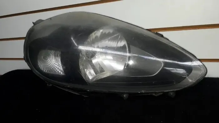 Punto 14 Rh  com detalhe garra