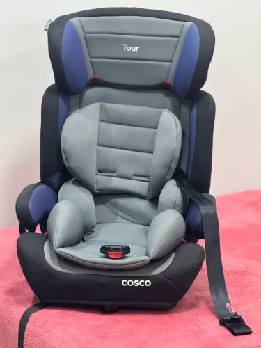 Cadeirinha de 0 a 5 anos (cadeirinha que vira ascento e bb conforto)