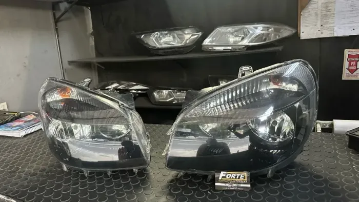 Farois de fiat doblo mascara negra 2010 2020