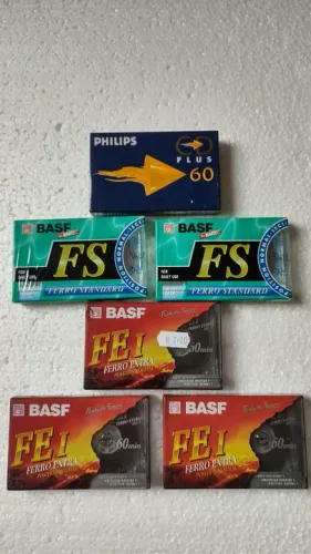 6 Fitas K7 virgens para áudio 