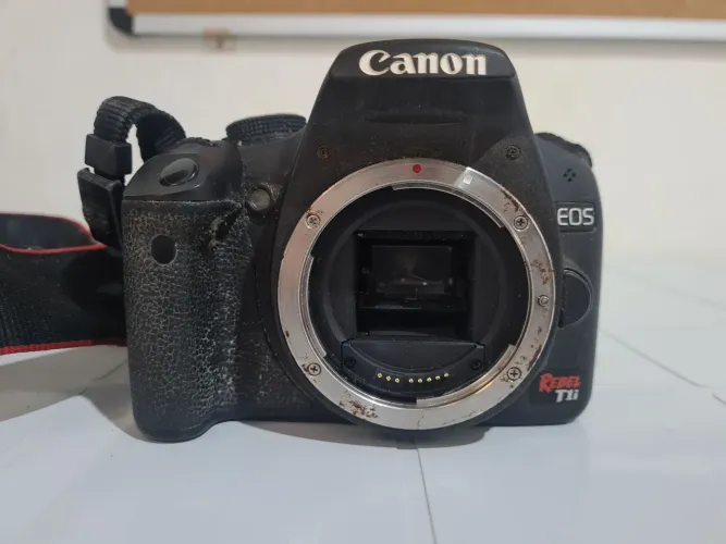 Corpo Canon EOS Rebel T1 (com defeito) - Leia a descrição