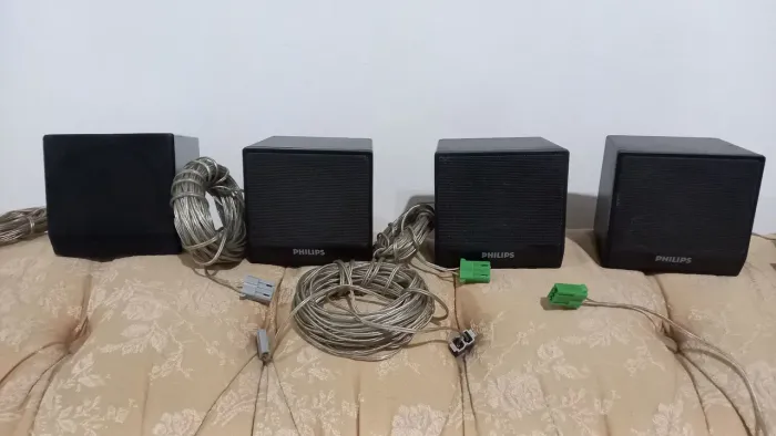 Caixas para Home theater Philips modelo CS-311 E e CS 100