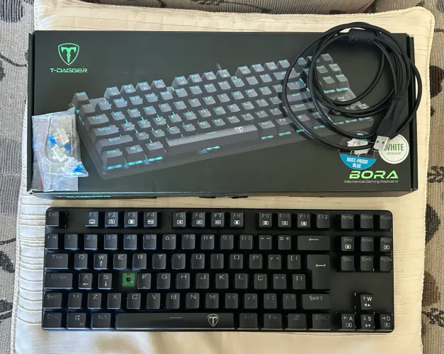 Teclado Mecânico T-Dagger BORA 
