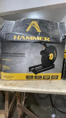 Furadeira de bancada e máquina de cortar ferro