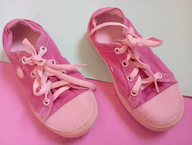 Tênis Infantil Rosa - Conforto e Estilo! Tamanho 30