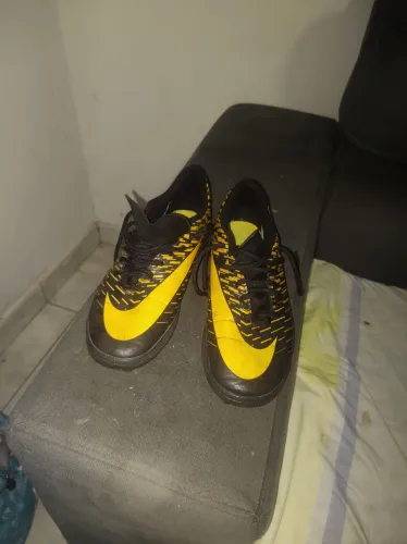 CHUTEIRA NIKE SOCIETY 