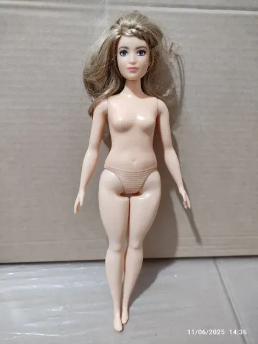 Boneca Barbie Curvy Original 2017