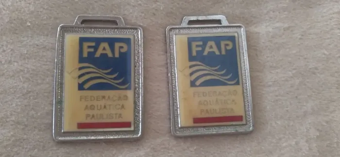 02 medalhas antigas da federação aquatica Paulista