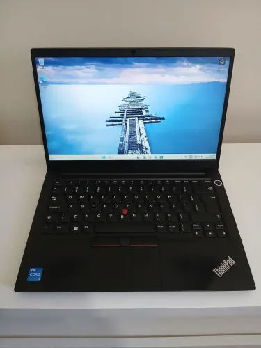Notebook Lenovo ThinkPad E14 Gen2 - i5 11th 16GB SSD 256 Tela Full HD