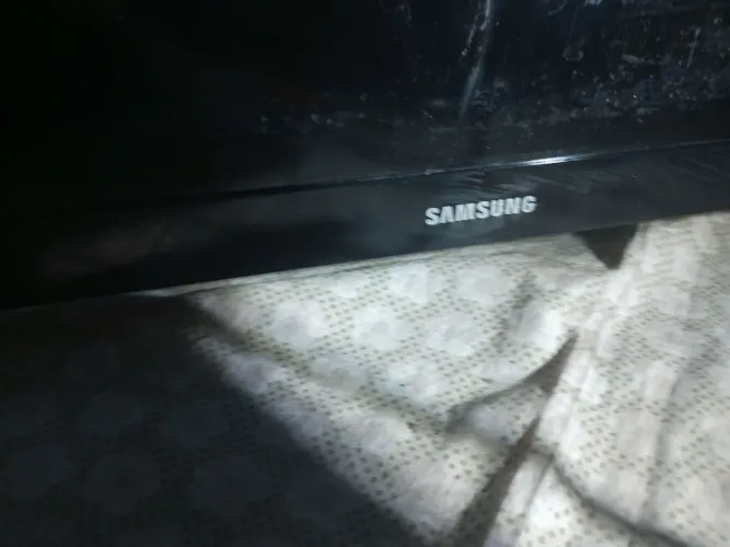 Tv Samsung 32 tela quebrada 