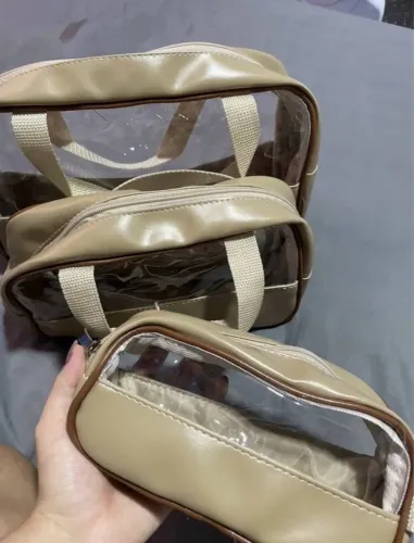 Kit de necessaires e bolsas de viagem