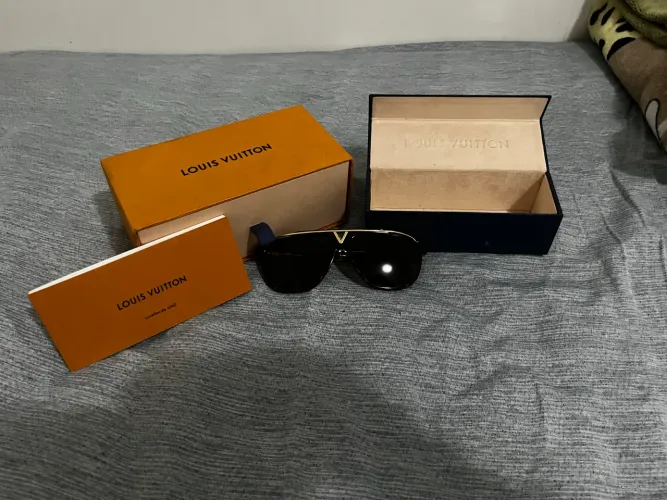 oculos Louis Vuitton original nunca usado