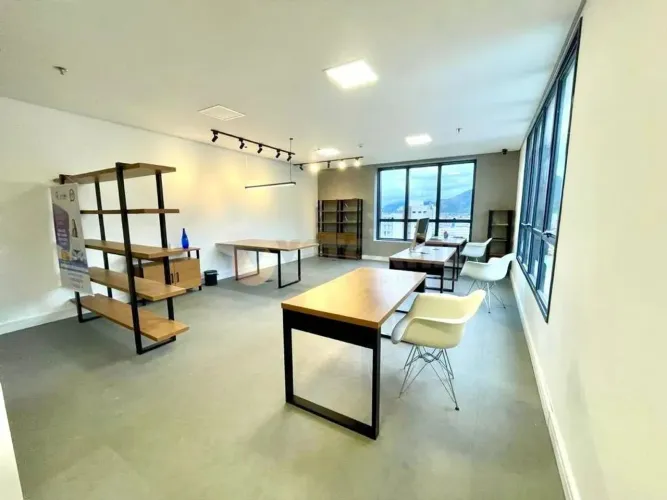 Sala para alugar, 50 m² por R$ 6.500,00/mês - Centro - Caraguatatuba/SP