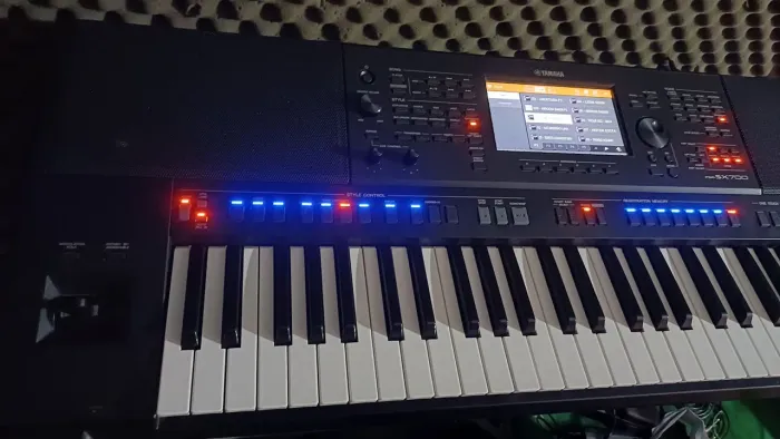 Teclado Yamaha Sx700 