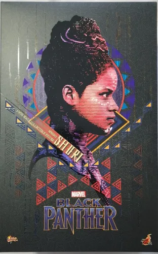 Hot Toys Shuri - Black Panther - Escala 1/6 - Marvel