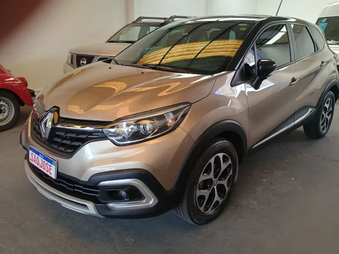 Renault Captur Intense 1.3 TB 16V Flex 5P AUT 2022