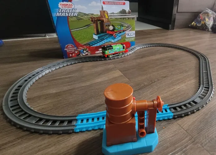 Ferrovia Thomas e Seus Amigos Track Master 