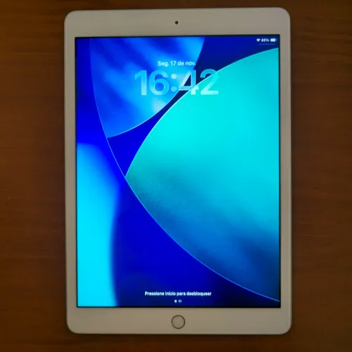 iPad 8ª Geração 32GB Wi-Fi Prata