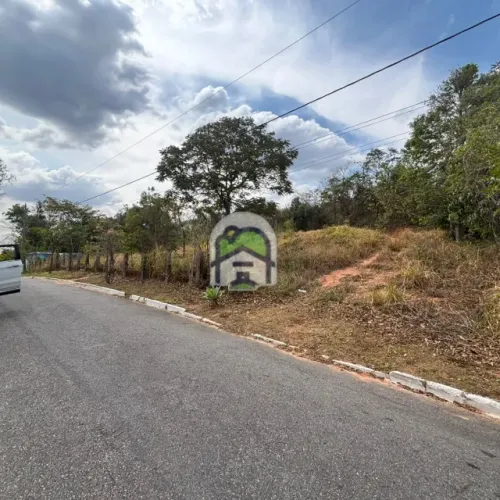 Chácara de 2.800m² à Venda - Condomínio Quintas da Gentileza