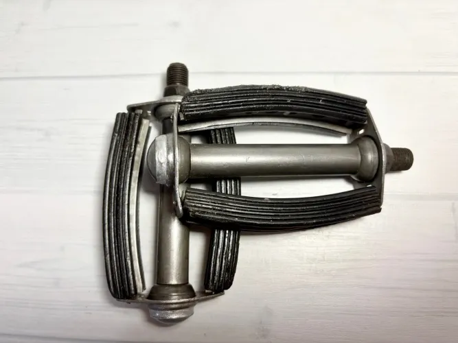 Par Pedal Alvorada Ducor 